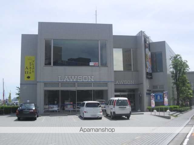コンビニ　ローソン徳島万代町三丁目店（コンビニ）まで196m