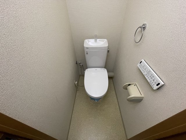 トイレ　コンパクトで使いやすいトイレです