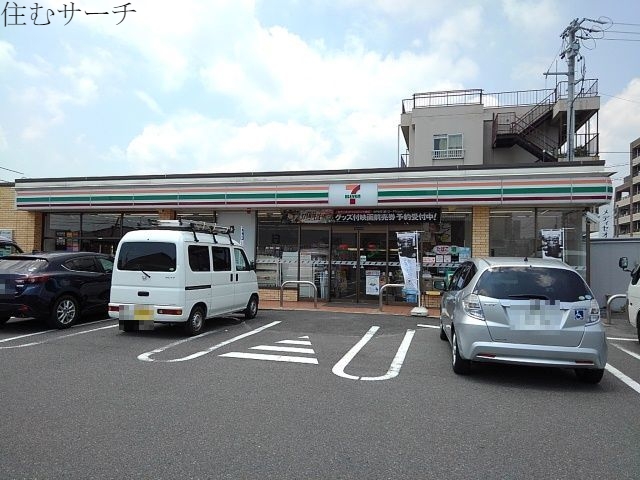 コンビニ　セブンイレブン中川原１丁目店（コンビニ）まで72m