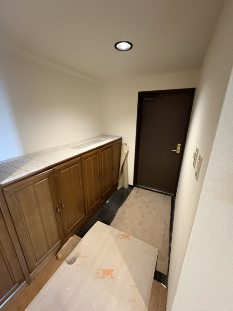 玄関　※リフォーム作業中