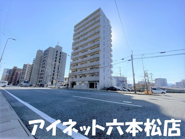 建物外観　角部屋の明るいお部屋です！
