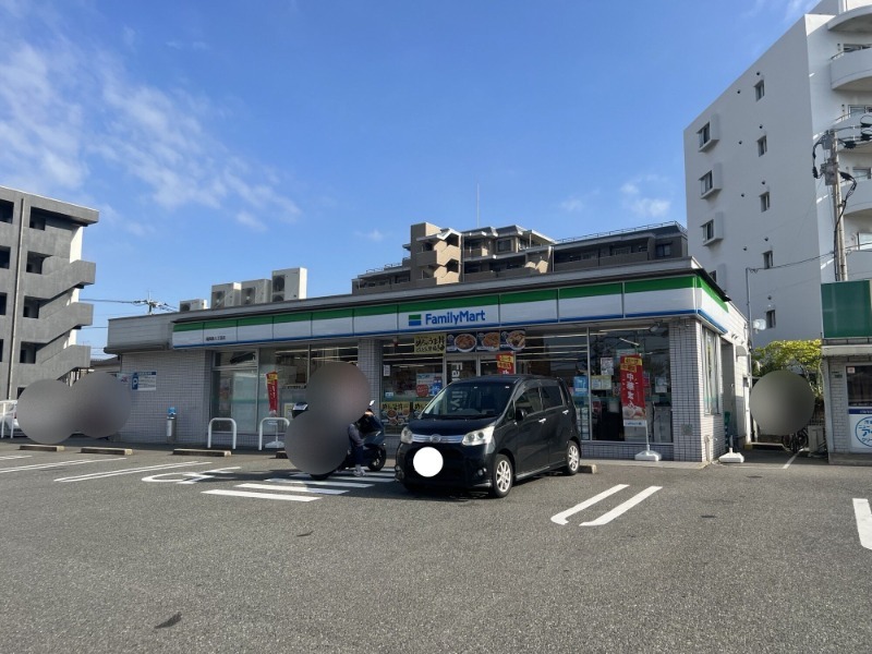 コンビニ　ファミリーマート福岡原八丁目店（コンビニ）まで450m