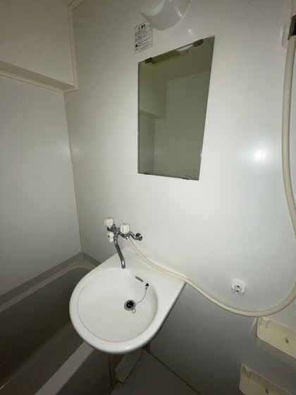 洗面設備　※別部屋の写真です