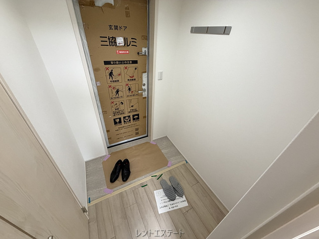 ＪＲ阪和線 杉本町駅 徒歩3分 3階建 新築の玄関写真