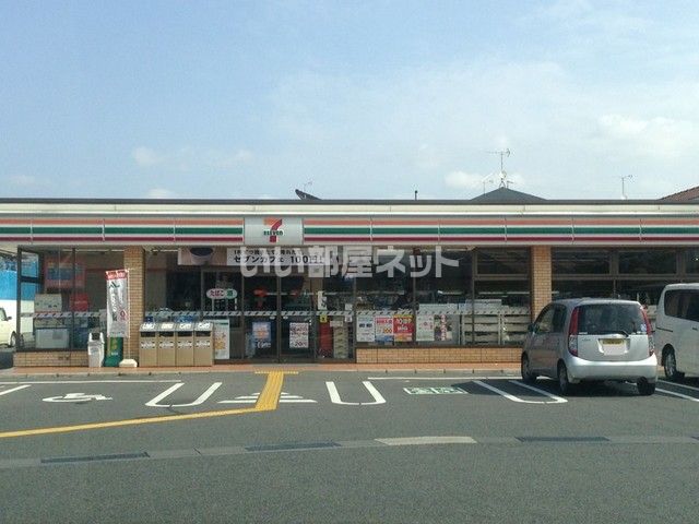 コンビニ　セブンイレブン 大津一里山店（コンビニ）まで584m