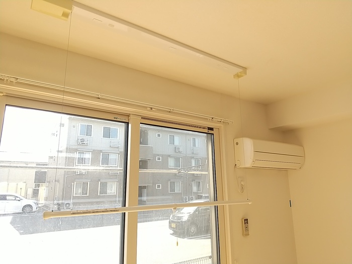 その他設備　室内物干し