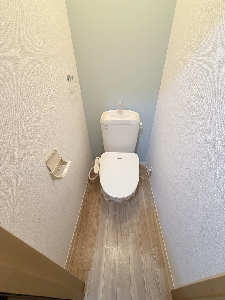 ＪＲ山陽本線 東福山駅 徒歩20分 2階建 築24年のトイレ写真