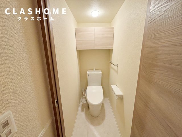 トイレ　同物件の別部屋になります。