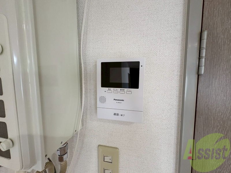 セキュリティ　ＴＶモニター付インターホンです。来客者の顔が見えるので安心！