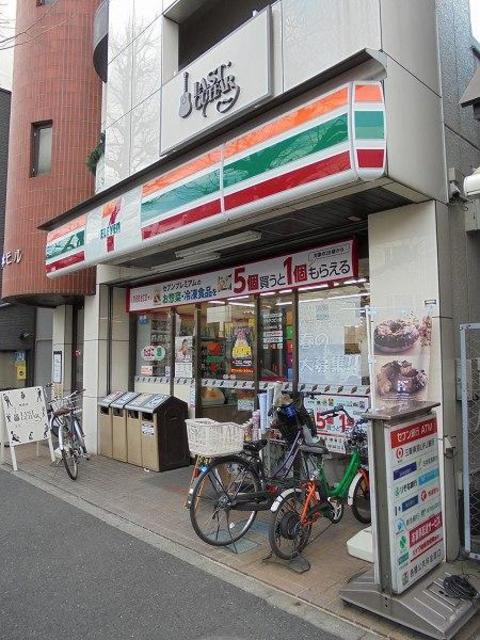 コンビニ　セブンイレブン杉並成田東4丁目店（コンビニ）まで338m
