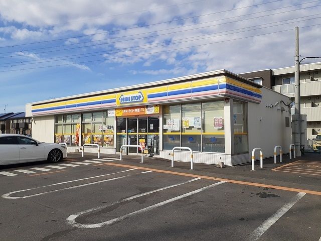 コンビニ　ミニストップ谷和原福岡店（コンビニ）まで500m