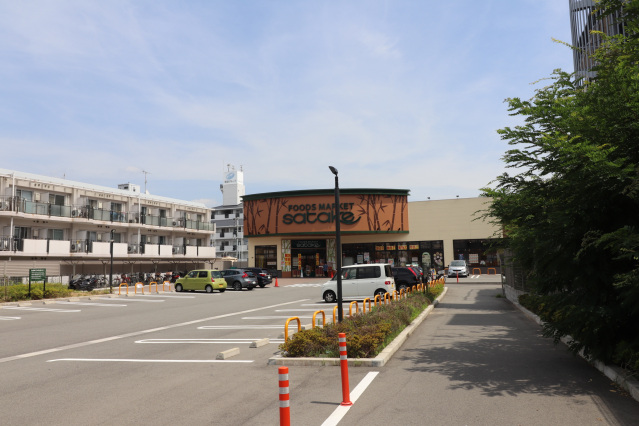 スーパー　Foods　Market　satake岸辺駅前店（スーパー）まで594m
