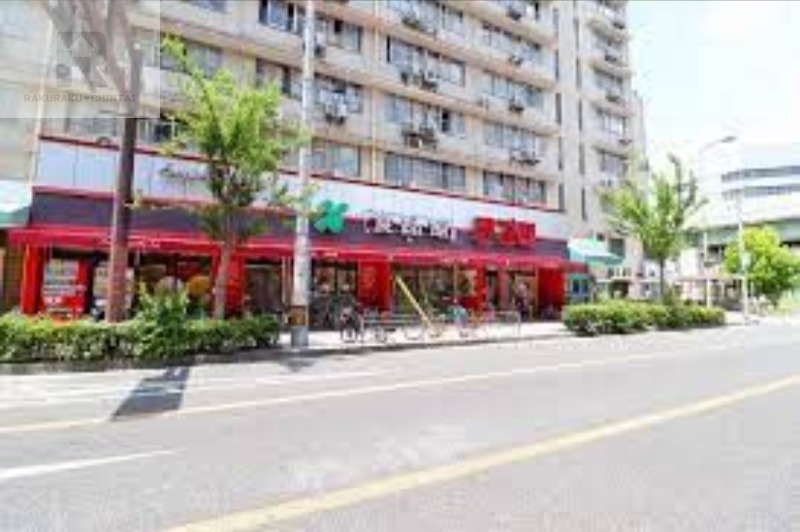 スーパー　食品館アプロ桜川店（スーパー）まで298m