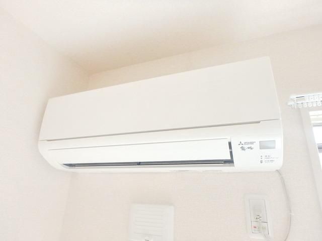 その他　★エアコン★
