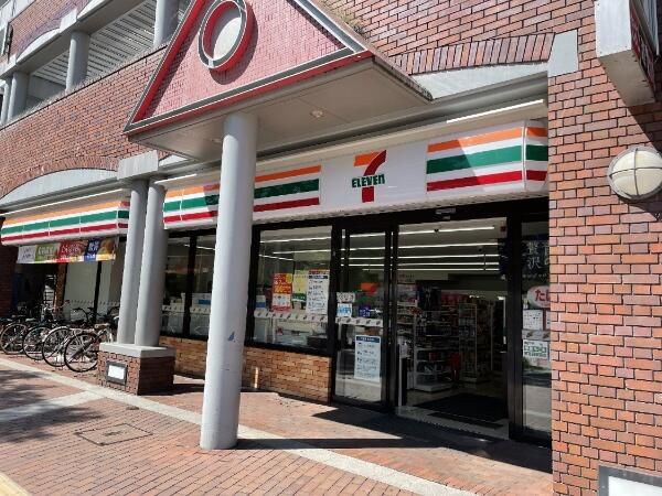 コンビニ　セブンイレブンJR兵庫駅前店（コンビニ）まで387m