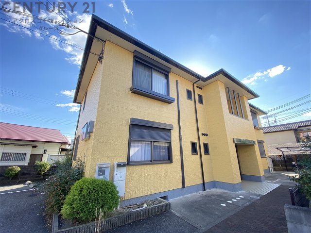 建物外観　カメラ付きインターホンで安心です！