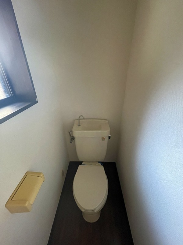 トイレ　反転別部屋参考写真