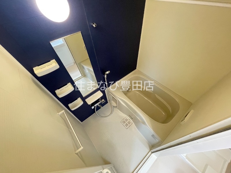 バス・シャワールーム　同型別部屋写真