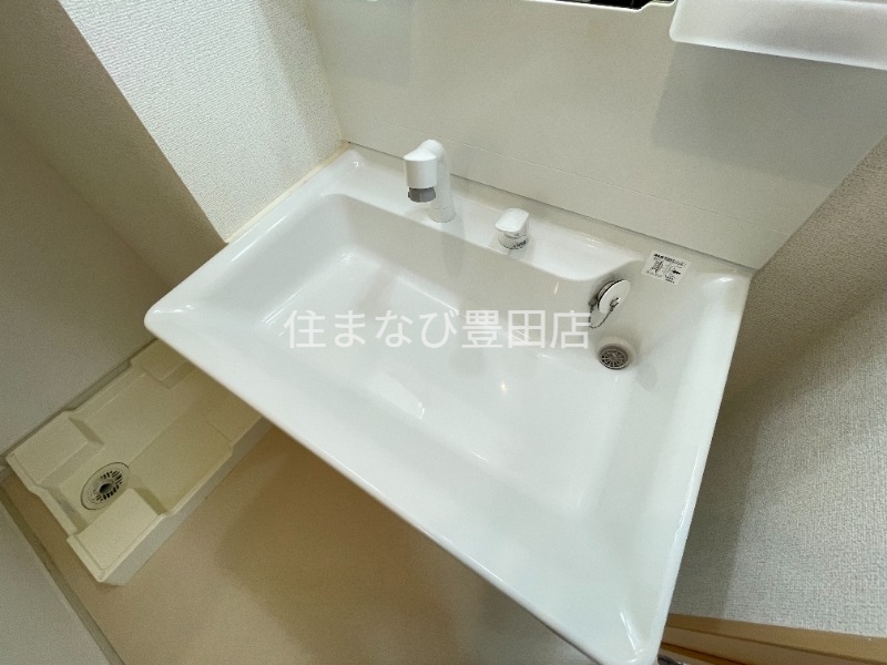 洗面設備　同型別部屋写真