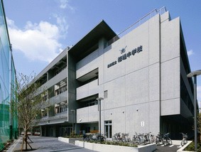 中学校　墨田区立桜堤中学校（中学校）まで1583m