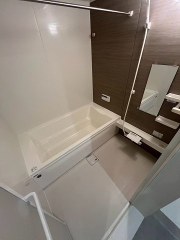 リブレメゾン下大市西町Iの風呂写真