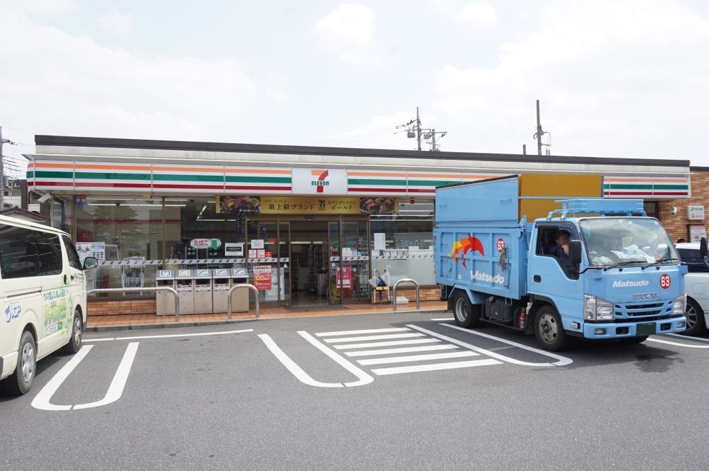 コンビニ　セブンイレブン 松戸古ケ崎店（コンビニ）まで381m