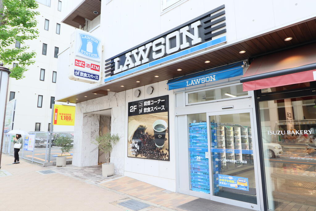 コンビニ　ローソン神戸布引町二丁目店（コンビニ）まで34m