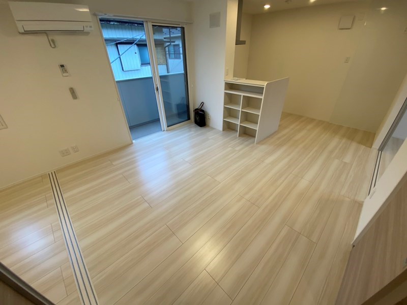 居室・リビング　同一物件別部屋写真