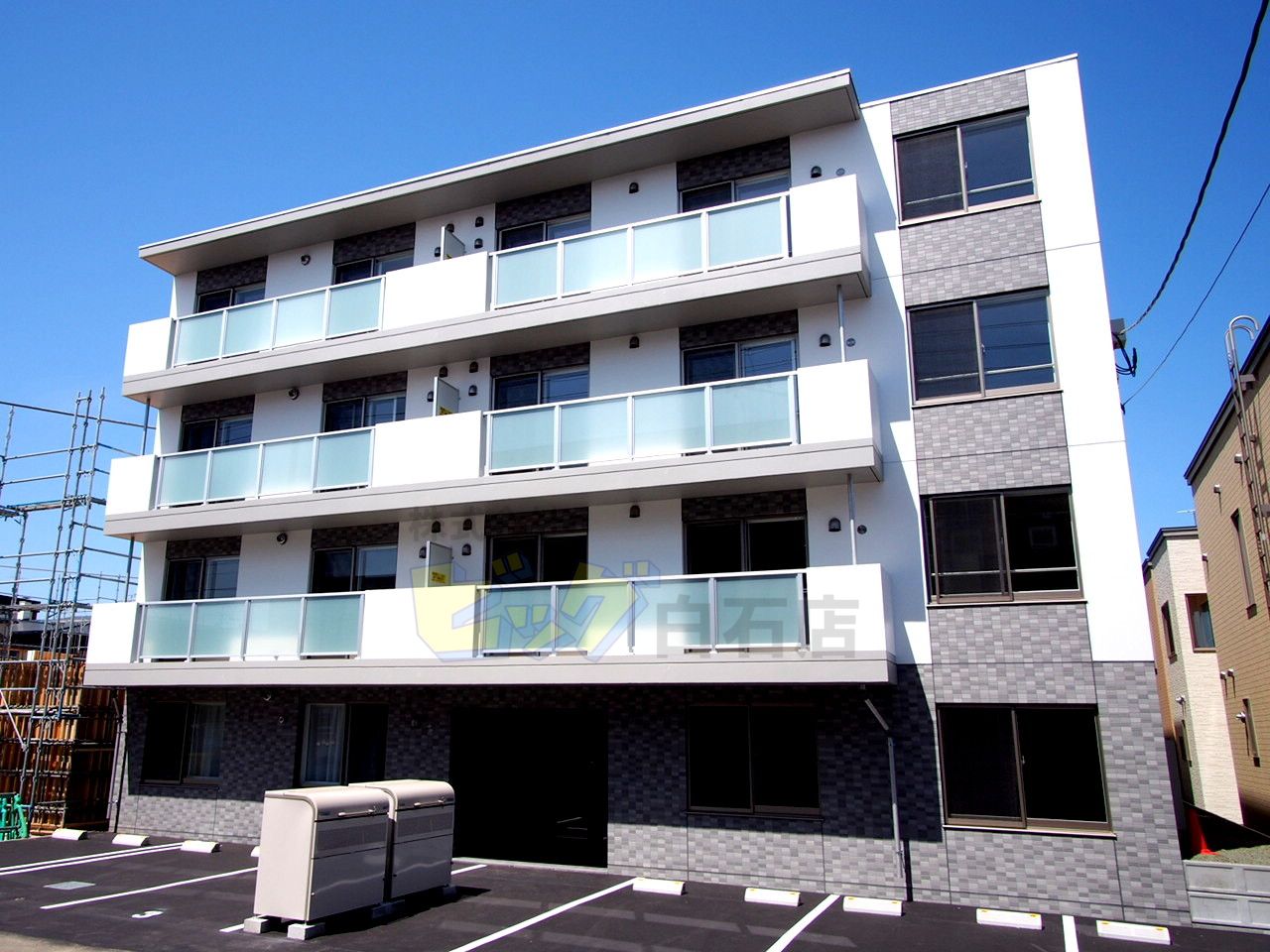建物外観　都市ガス＋ネット無料の２ＬＤＫマンションです♪