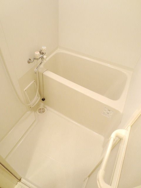 バス・シャワールーム　別部屋参考写真