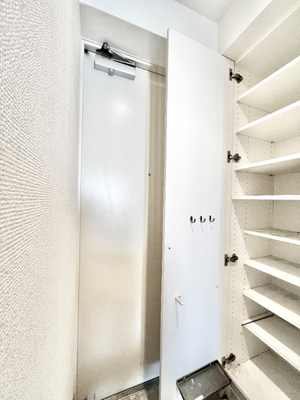 グランフォース横浜伊勢佐木町の玄関写真