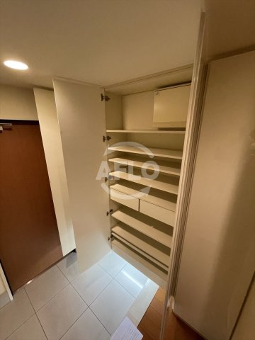 玄関　淀屋橋アップルタワーレジデンス　シューズボックス