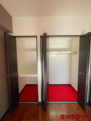 収納　写真は別のお部屋です。