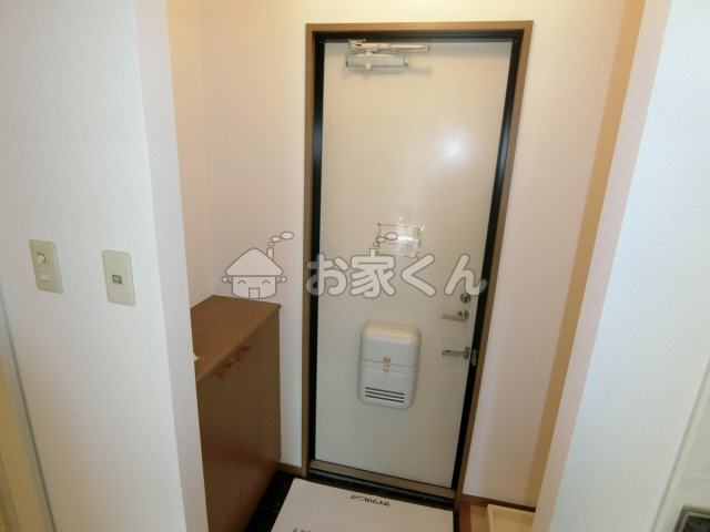 山陽電鉄本線 月見山駅 徒歩4分 2階建 築31年の玄関写真
