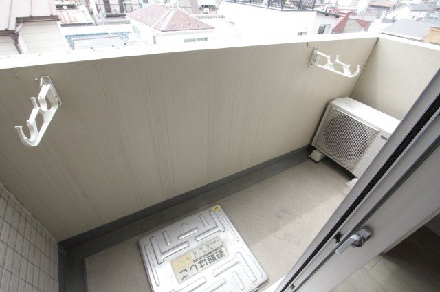 バルコニー　（別タイプ参考写真）コンシェリア文京根津　文京区根津2