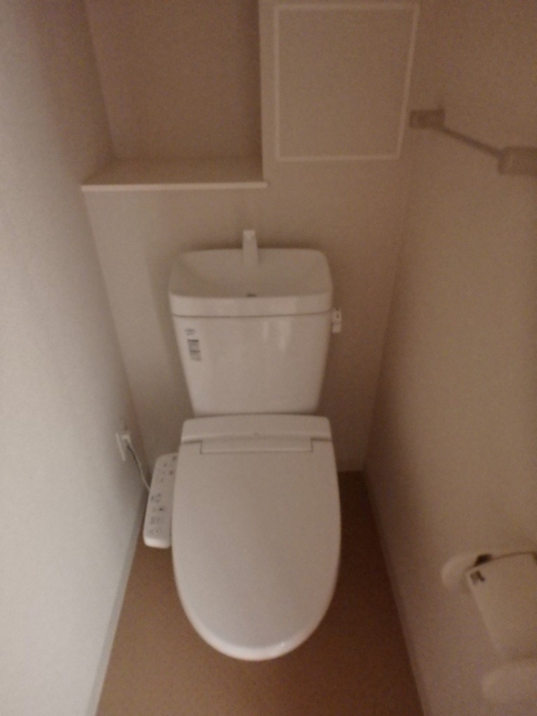 トイレ　ウォッシュレット付のトイレです♪