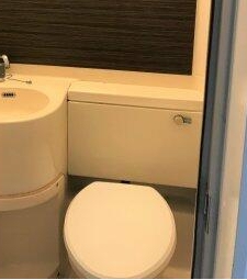 西武池袋線 江古田駅 徒歩9分 3階建 築37年のトイレ写真