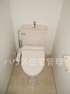 トイレ　シャワー付トイレ