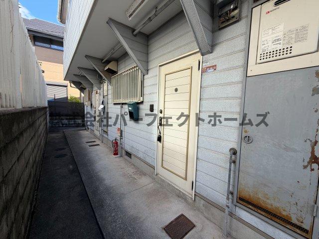 エントランス　清潔なエントランスです