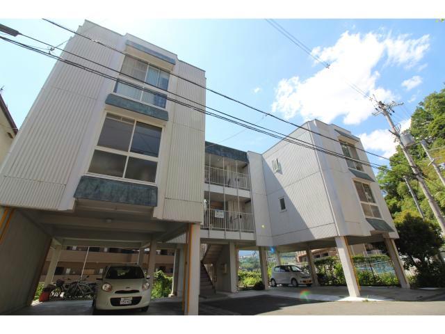 ＪＲ東海道本線 摂津富田駅 徒歩49分 3階建 築32年の外観写真