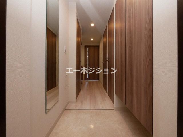 玄関　ワールドアイ難波南ポルタ