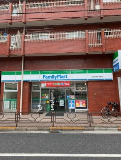 コンビニ　ファミリーマート小石川ゆたて坂店（コンビニ）まで260m
