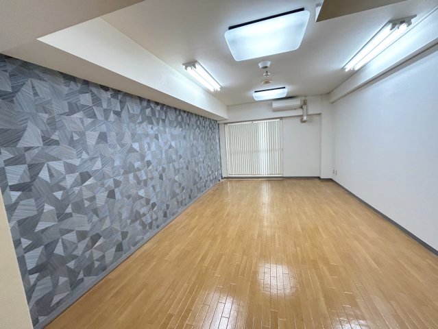 居室・リビング　2026年7月リフォームで壁紙が新しくなりました