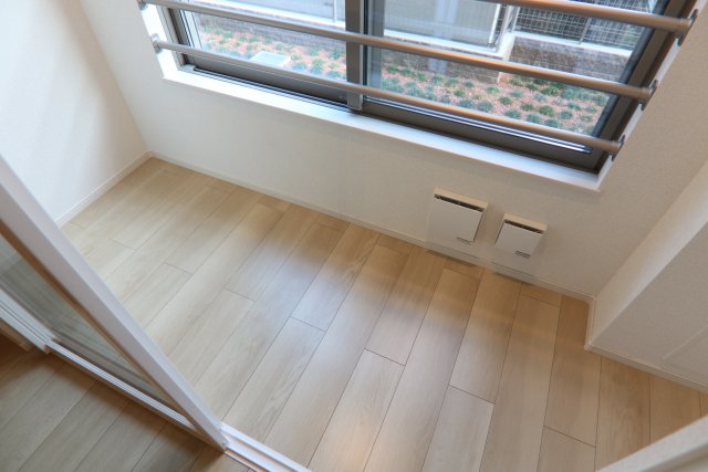 バルコニー　※別部屋の参考写真の為、原状優先です。