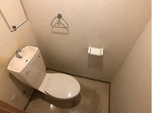 トイレ　清潔感のあるトイレです