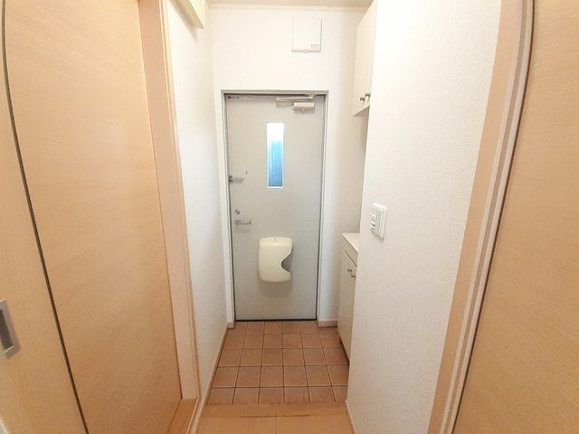 ウエストメゾンAの玄関写真