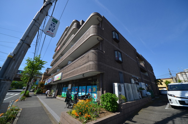 建物外観　★緑の多い、住みよいエリアに建つマンション★