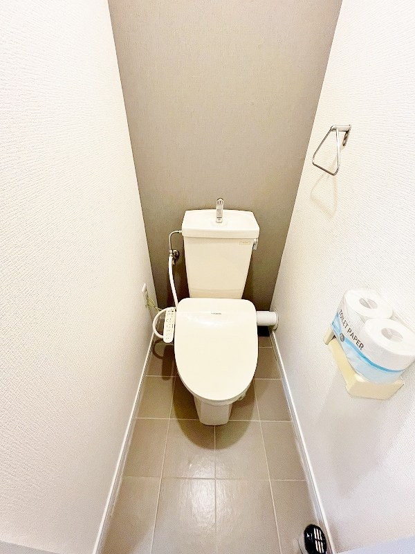 トイレ　★温水洗浄便座★