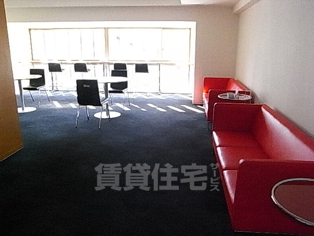 N.S.ZEAL東別院の玄関写真