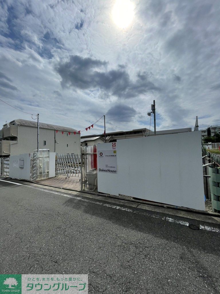 建物外観　駐車場